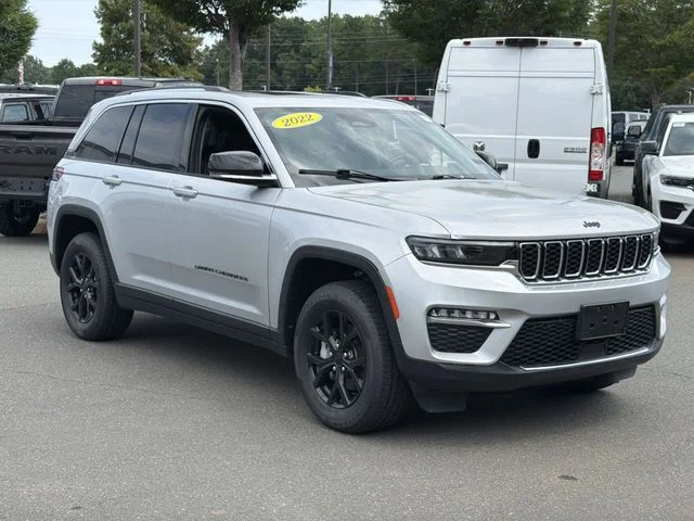Used 2022 Silver Jeep Limited image 15