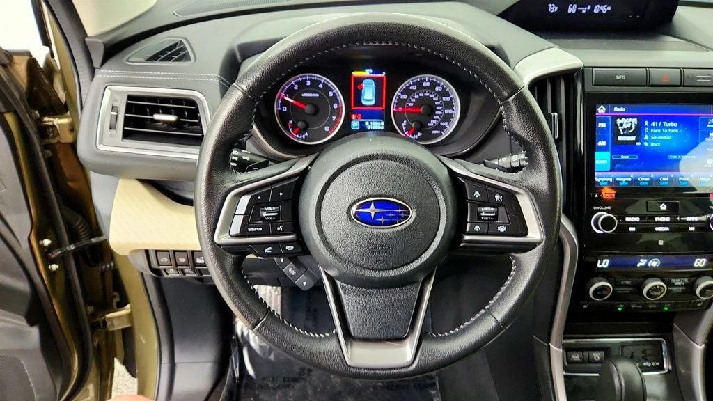 Used 2022 Autumn Green Metallic Subaru Premium 7-Passenger w/ Convenience Package & Wireless Charger image 13