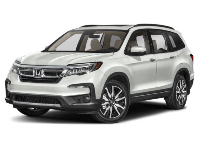 2022 Honda Pilot Touring FWD with Rear Captain's Chairs