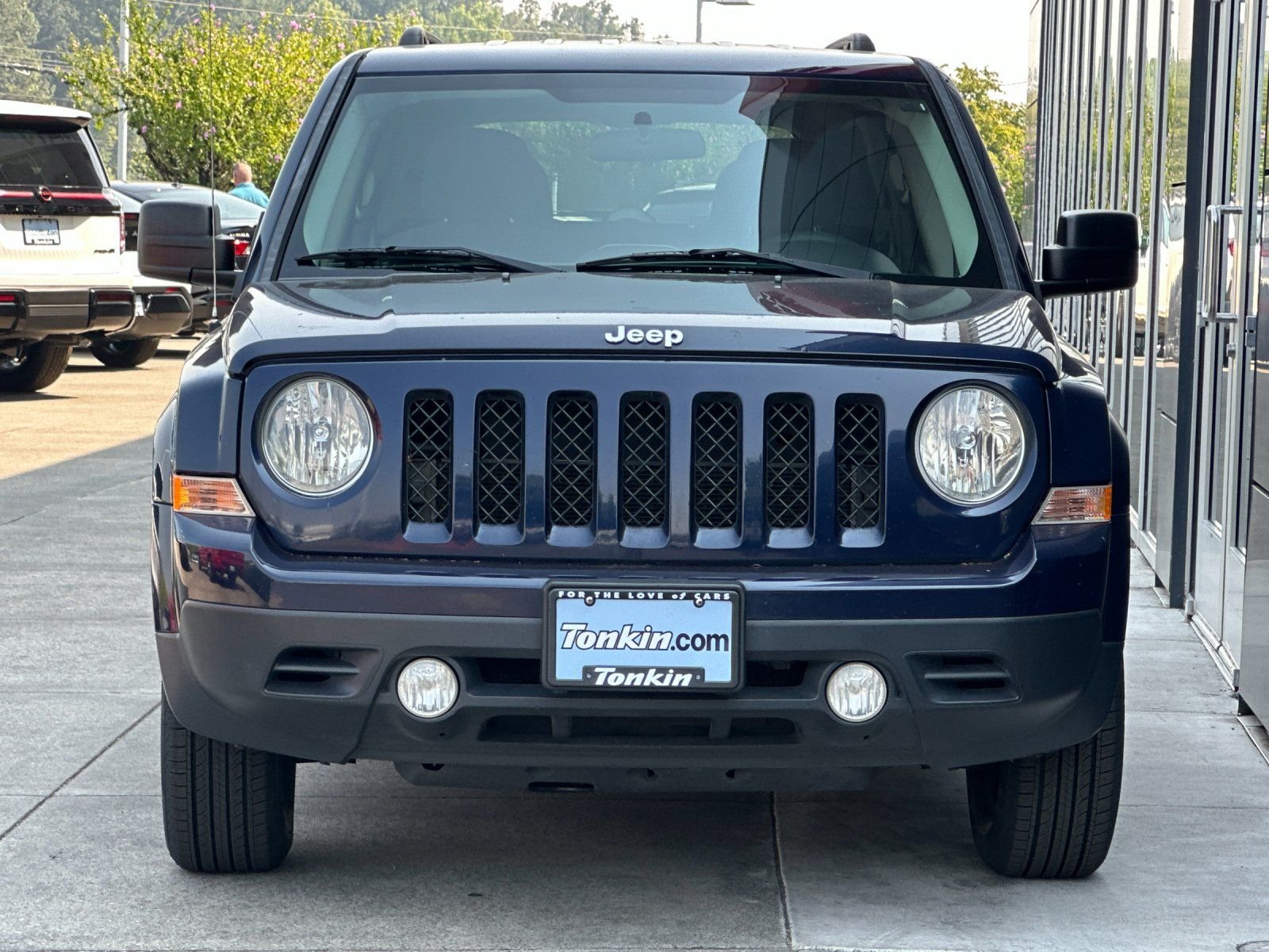Used 2015 True Blue Pearlcoat Jeep Sport image 8