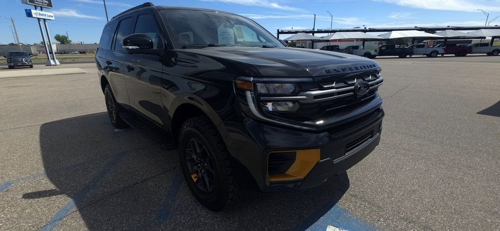 New 2026 Agate Black Metallic Ford Tremor® image 4