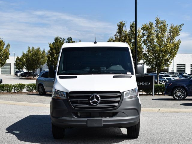 New 2026 Arctic White Mercedes-Benz Cargo 144 WB image 5