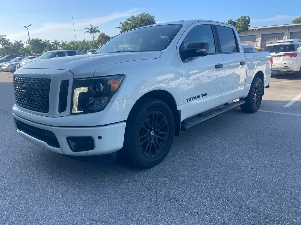 Used 2018 White Nissan SV image 3