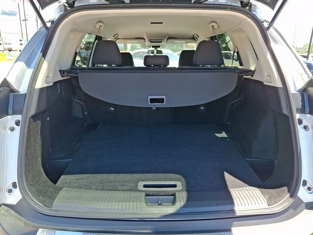 Used 2021 Silver Nissan SV image 29