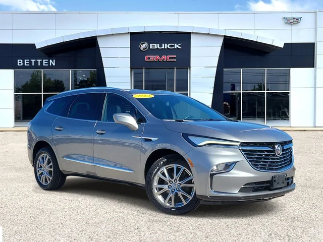2023 Buick Enclave Essence
