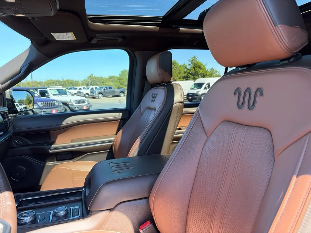 Used 2022 Agate Black Metallic Ford King Ranch image 15