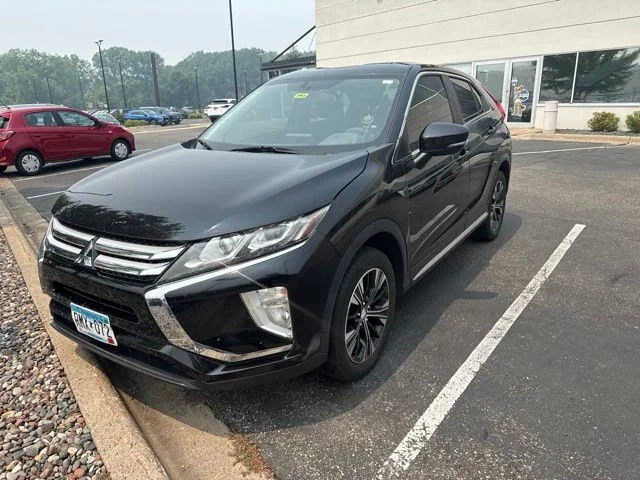 Used 2018 Tarmac Black Metallic Mitsubishi SE image 4
