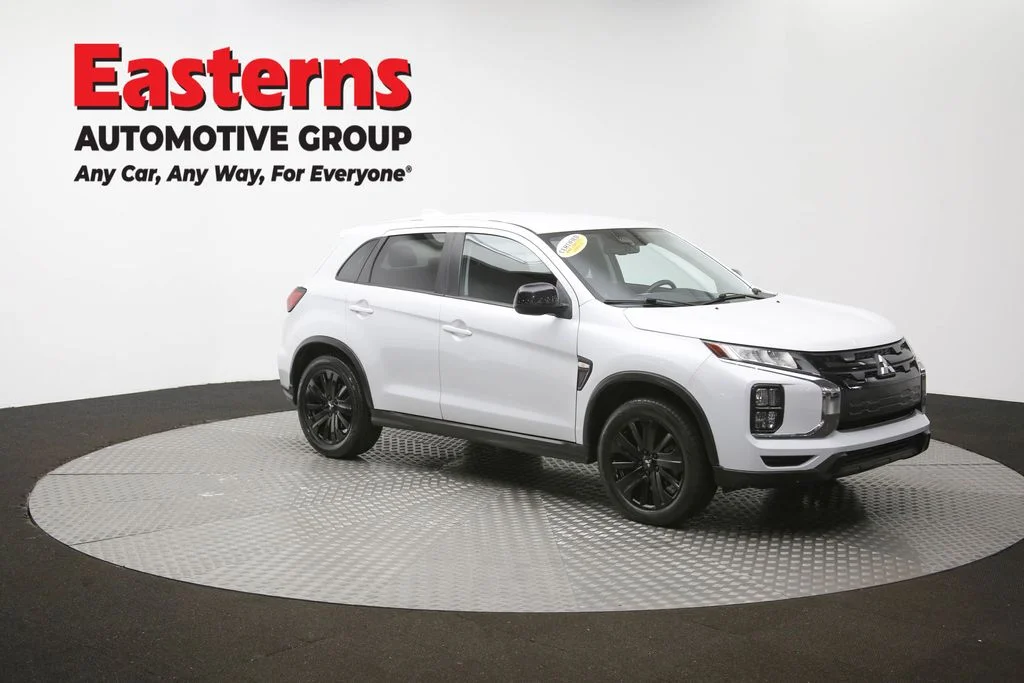 Used 2023 White Mitsubishi 2.0 LE image 49