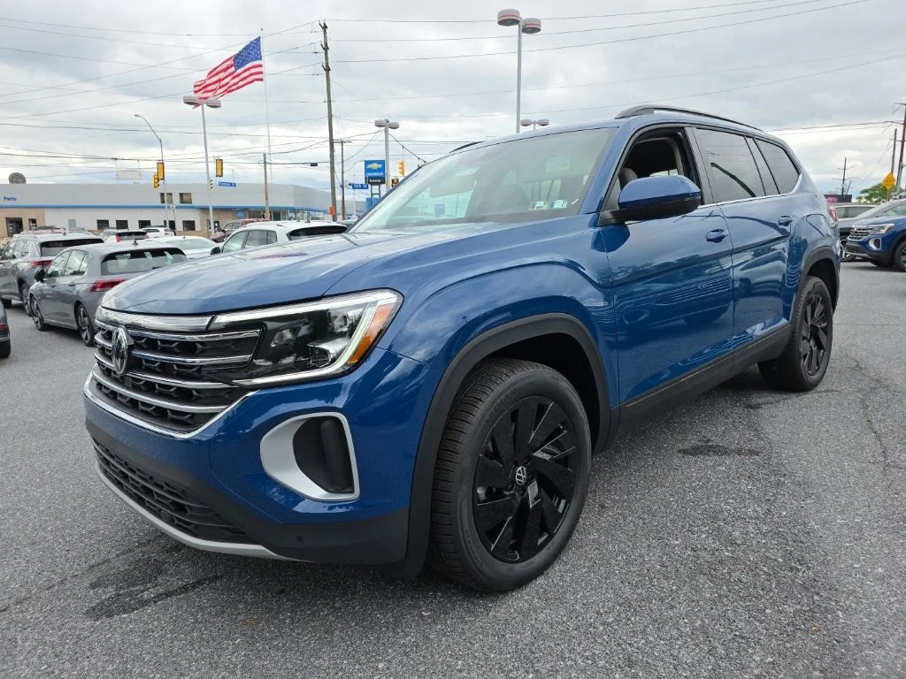 New 2026 Volkswagen Atlas 2.0T SE w/Technology 4D Sport Utility in