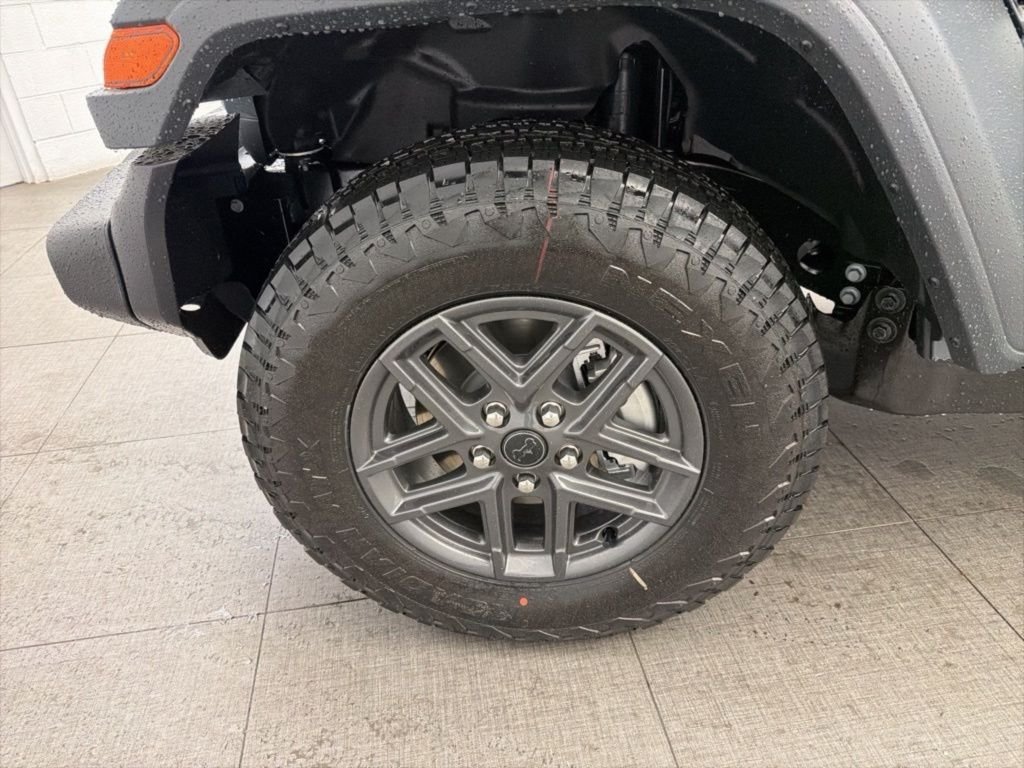 New 2026 Anvil Clear-Coat Exterior Paint Jeep Sport S image 8