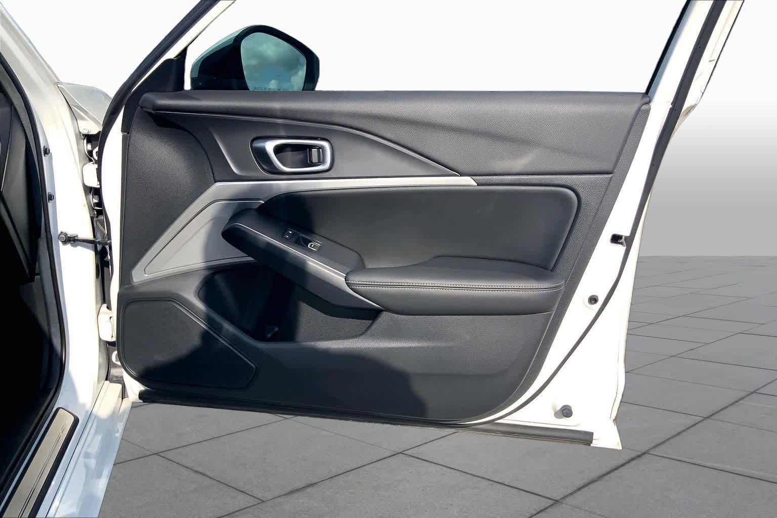 Used 2024 Platinum White Pearl Acura w/A-Spec Package image 22