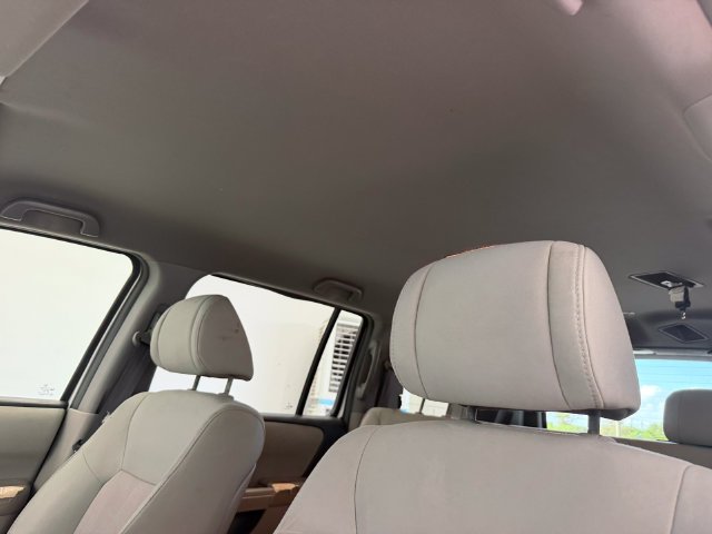 Used 2010 Alabaster Silver Metallic Honda EX image 5