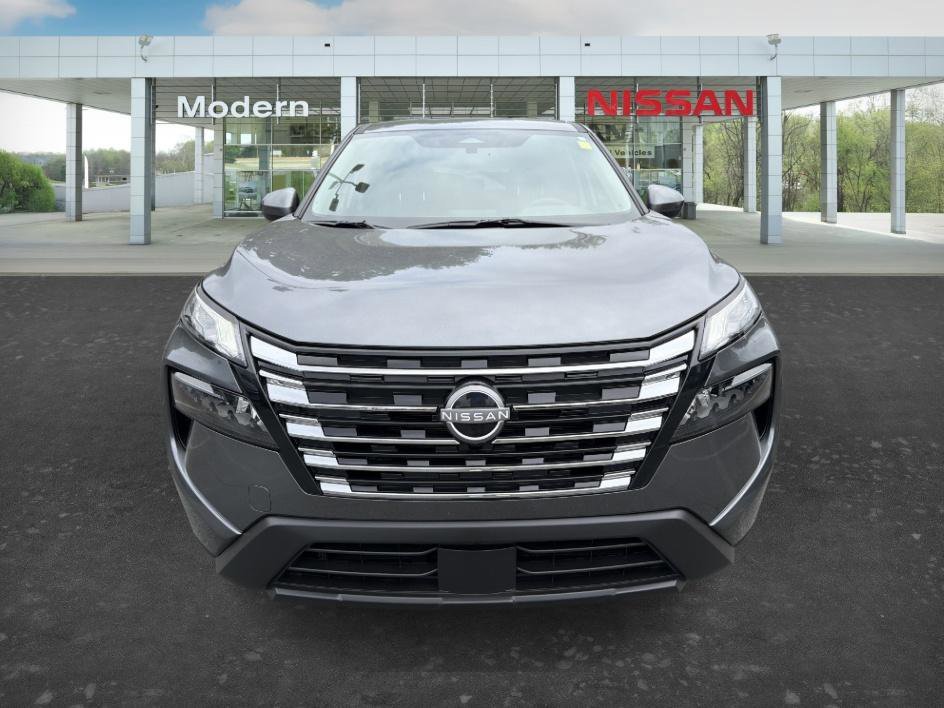 Certified Used 2026 Gun Metallic Nissan SV image 8