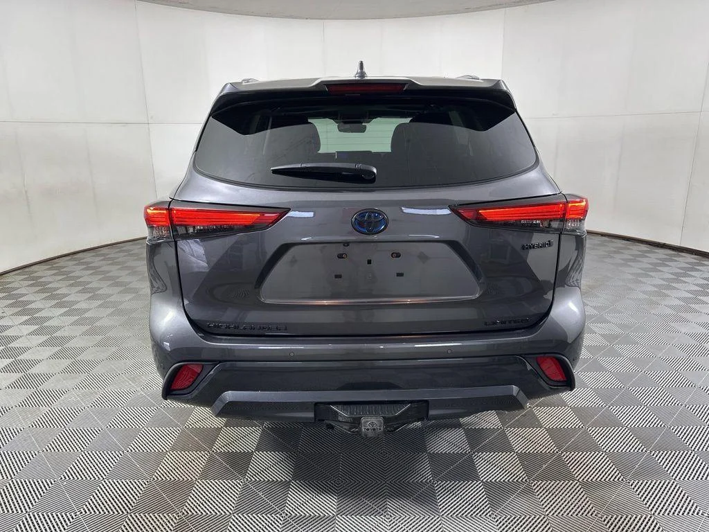 Used 2023 Magnetic Gray Metallic Toyota Limited image 5