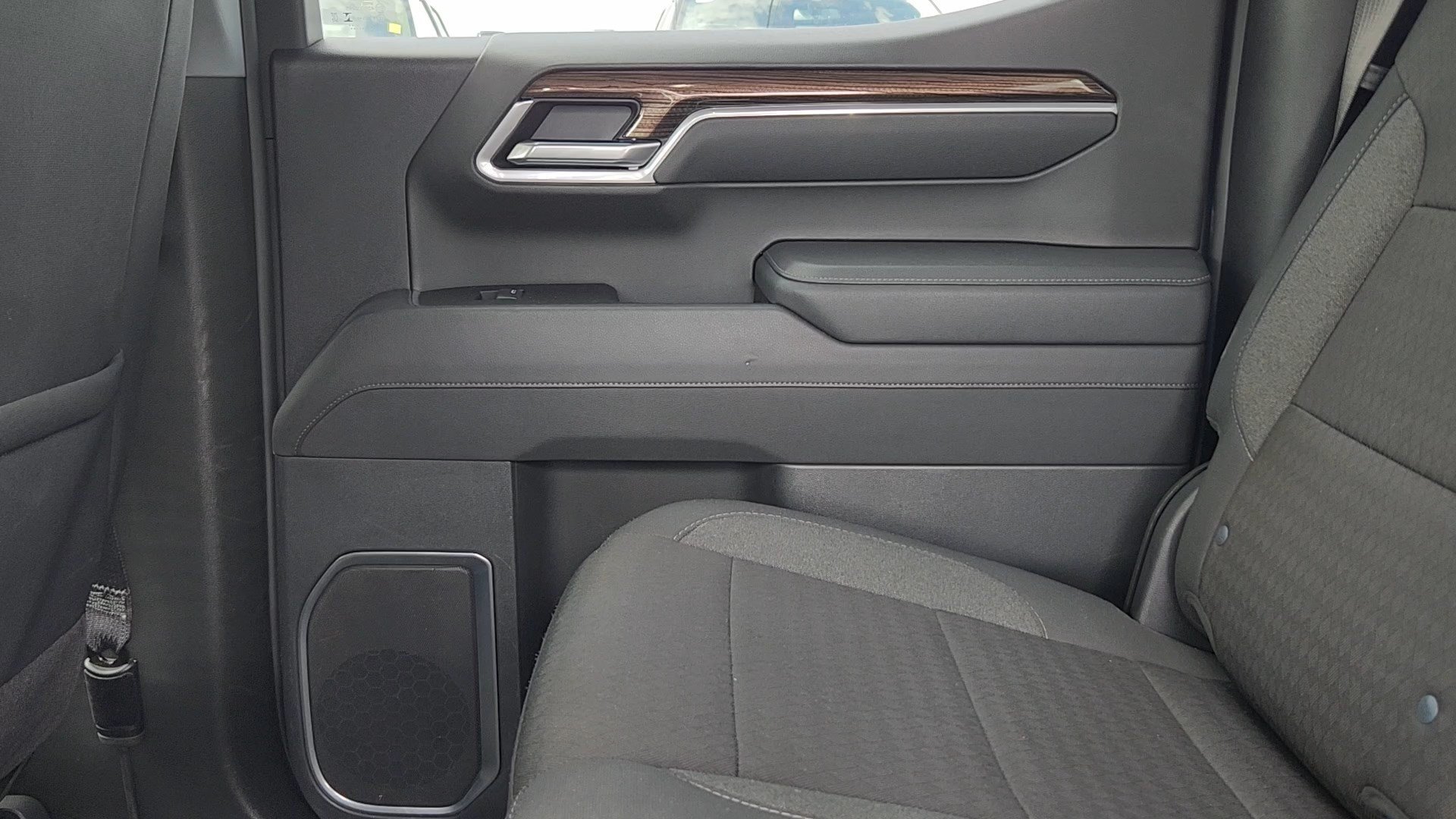 2025 Chevrolet Silverado 1500 LT - Photo 16