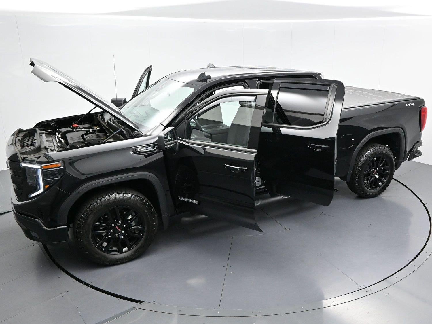Used 2025 Onyx Black GMC Elevation image 38