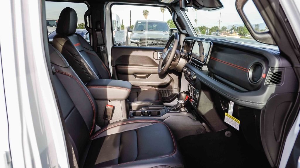 New 2026 Bright White Clearcoat Jeep Rubicon image 21