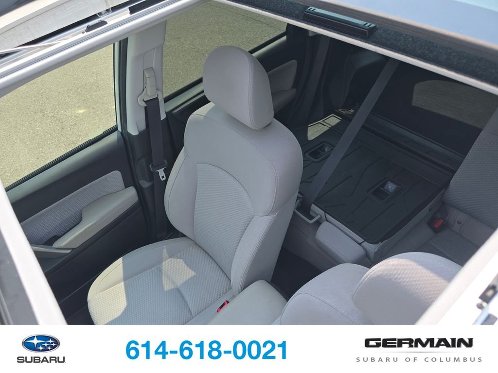 Used 2017 White Subaru 2.5i Premium image 22