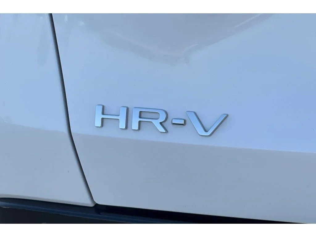 Certified Used 2025 Platinum White Pearl Honda 2WD EX-L image 102