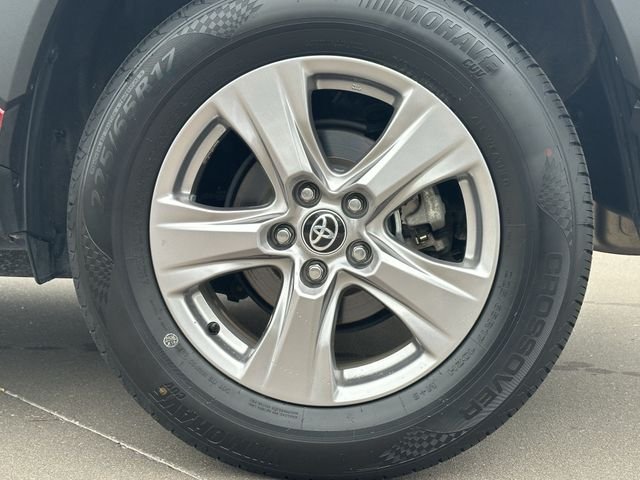 Used 2025 Red Toyota XLE image 9