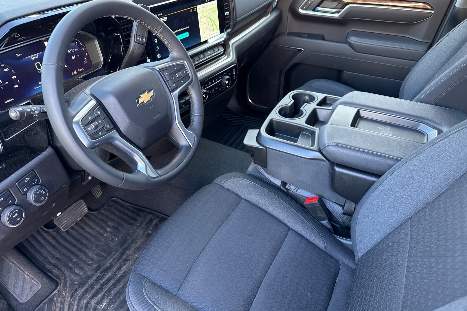 Used 2026 Summit White Chevrolet LT image 8
