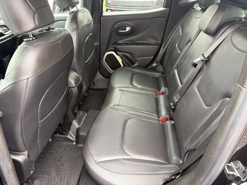 Used 2015 Black Jeep Limited image 30