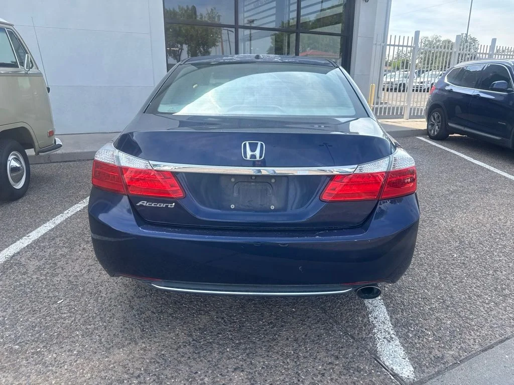 Used 2015 Blue Honda EX-L image 6