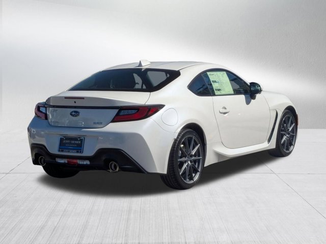 New 2026 CRYSTAL WHITE PEARL Subaru Limited image 9