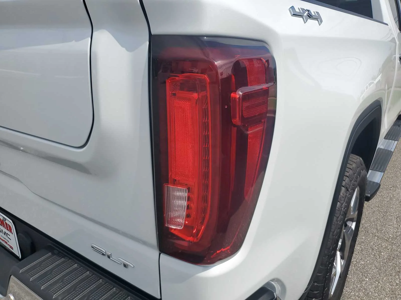 New 2026 Glacier White Tricoat GMC SLT image 23