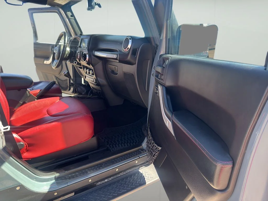 Used 2013  Jeep Rubicon 10th Anniversary image 25