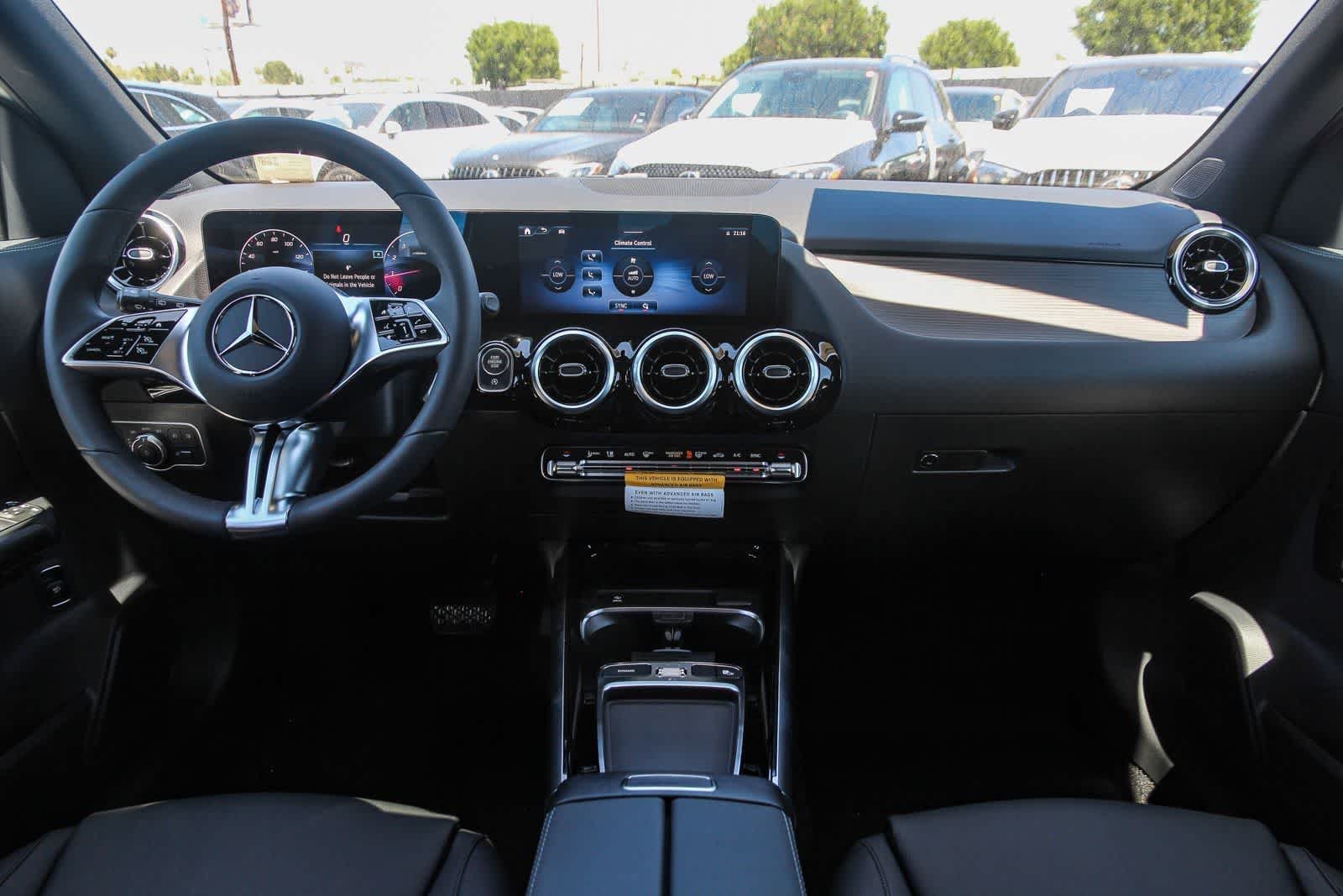 New 2026 Polar White Mercedes-Benz GLA 250 image 13