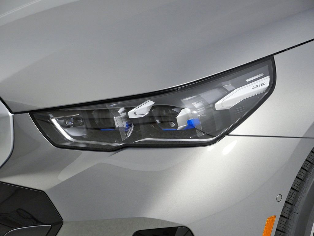 New 2027 Oxide Grey Metallic BMW 540i xDrive image 3