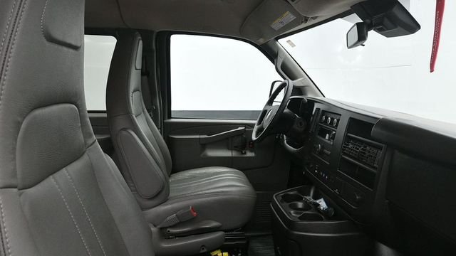 Used 2024 White Chevrolet LS image 17