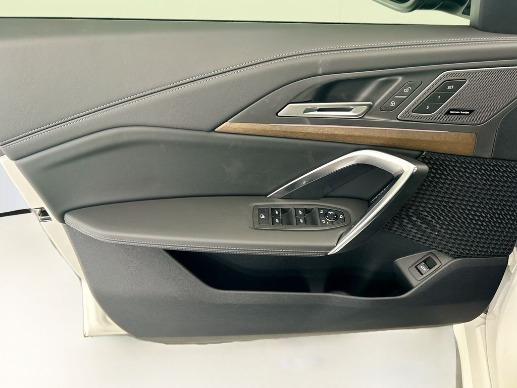 New 2026 Alpine White BMW xDrive28i image 23