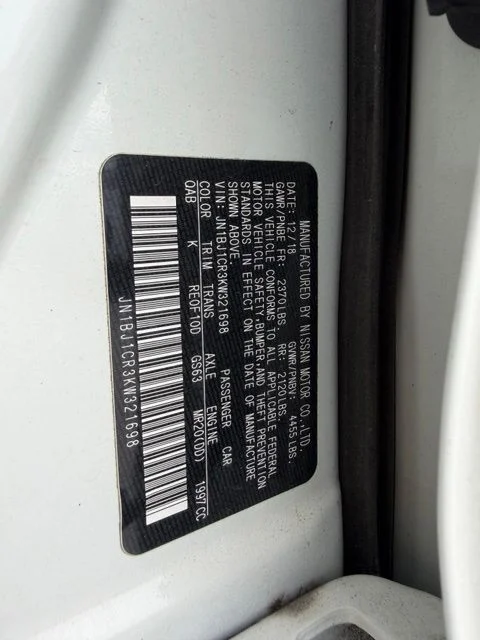 Used 2019 White Nissan SV image 31