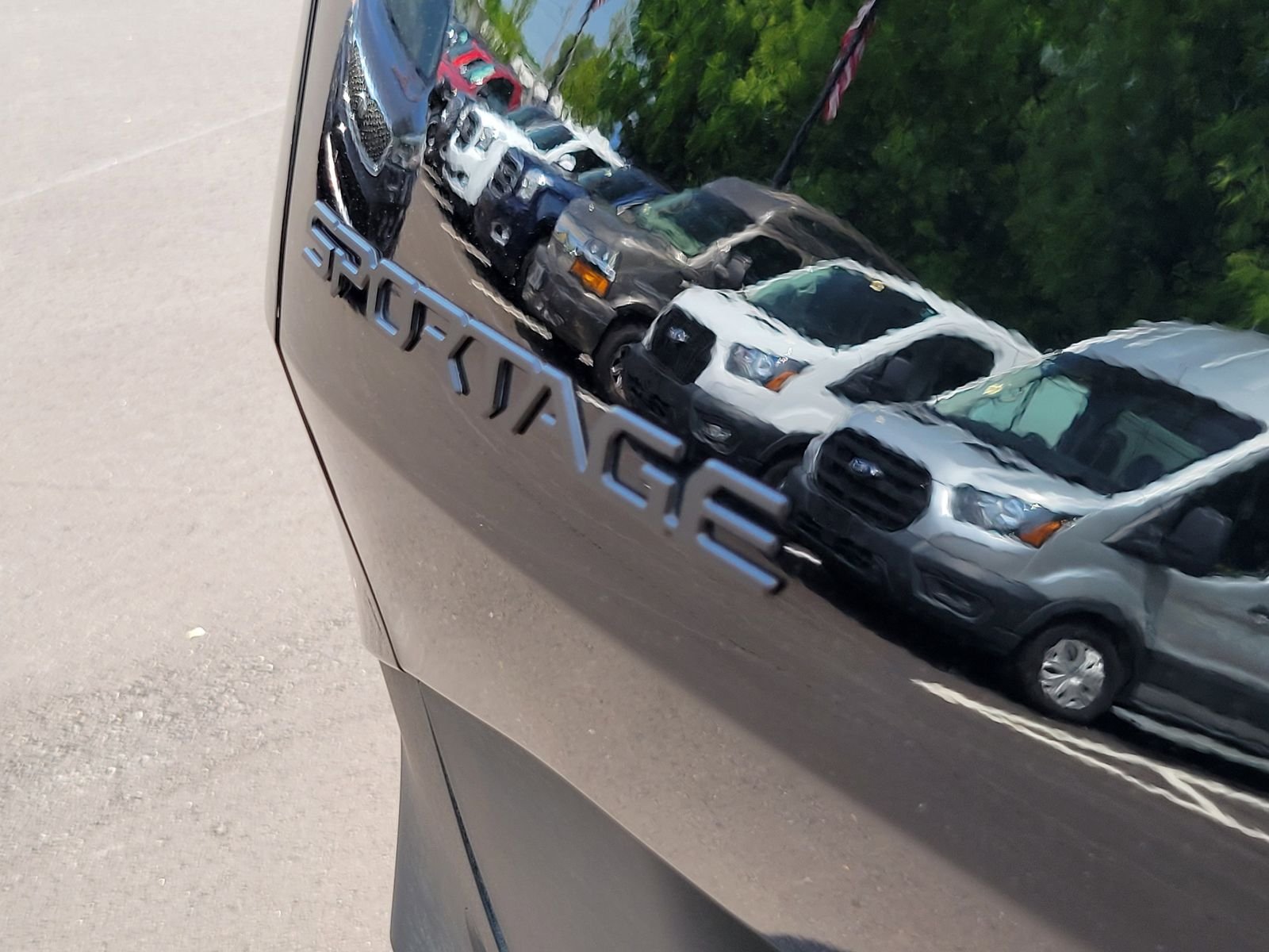 Used 2026 Black Kia X-Line image 25