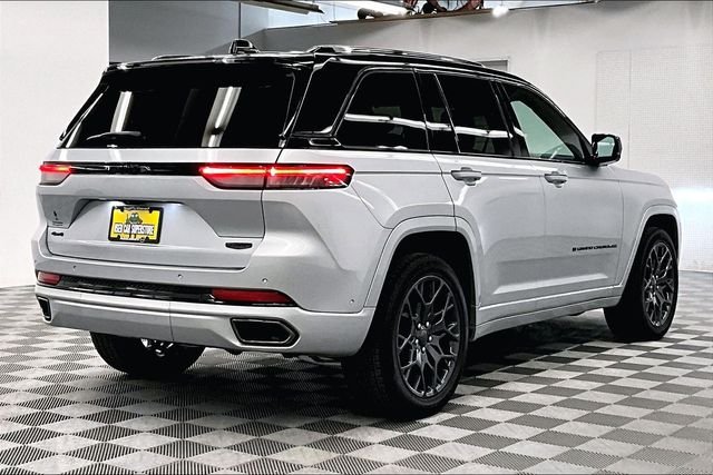2025 Jeep Grand Cherokee Summit - Photo 13