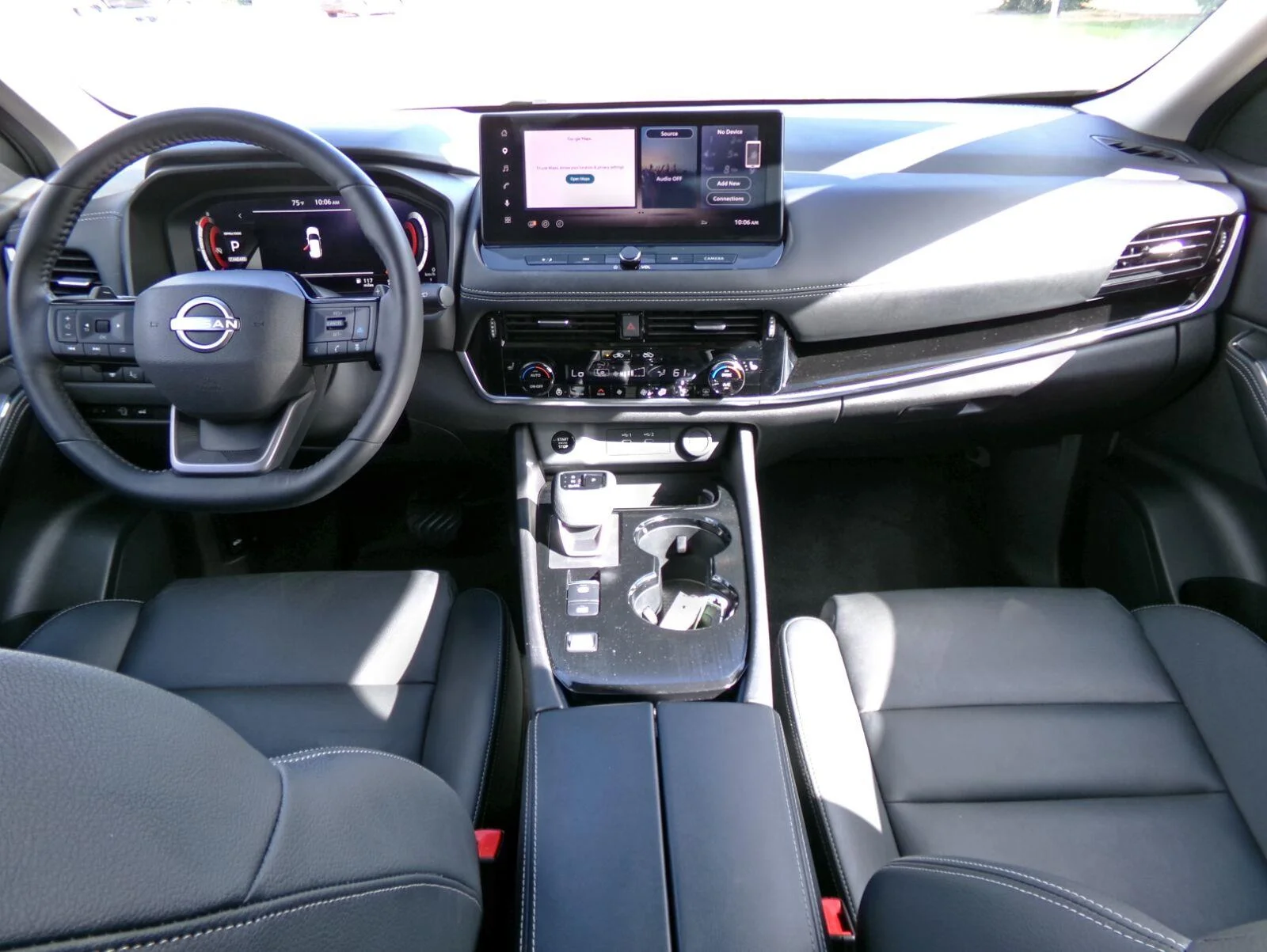 Used 2025 Gun Metallic Nissan SL image 8