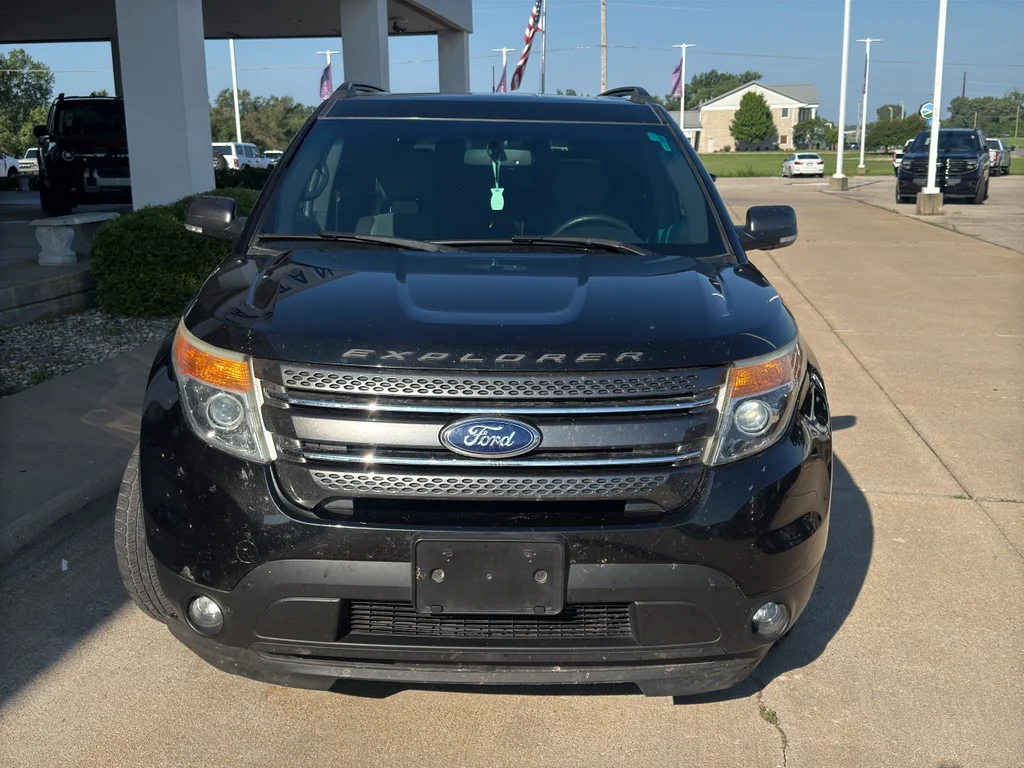 Used 2015 Bronze Fire Metallic Tinted Clearcoat Ford XLT image 3