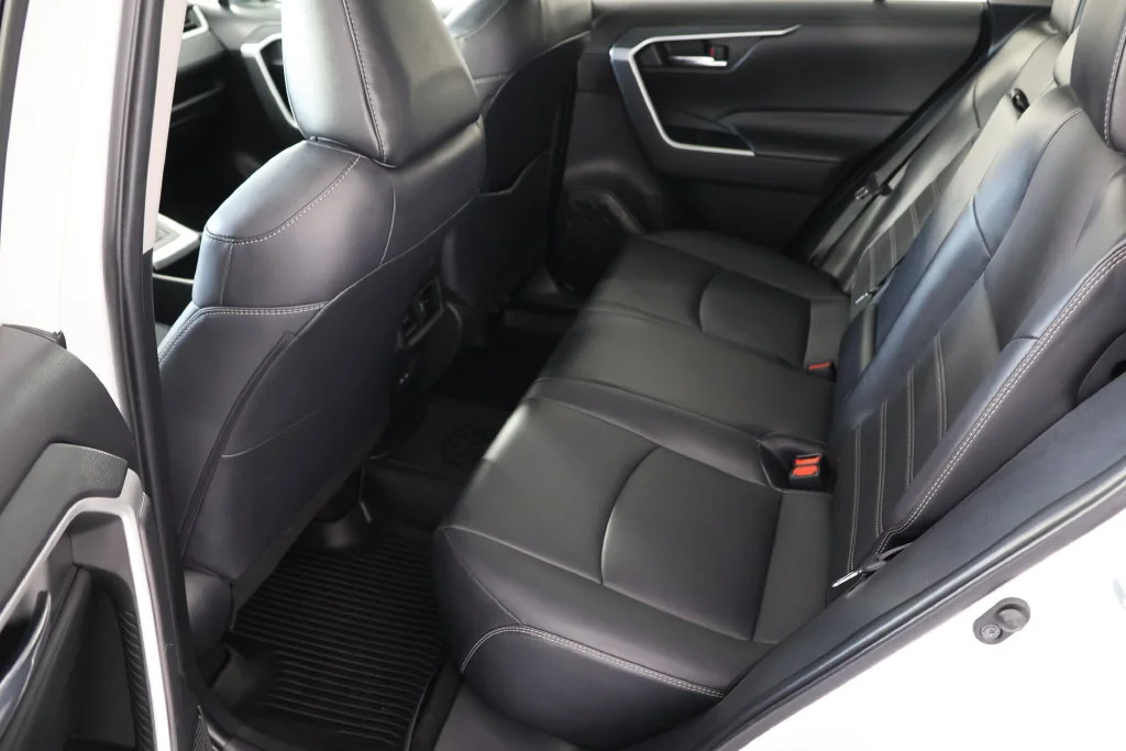 Used 2022 Blizzard Pearl Toyota XLE Premium image 21