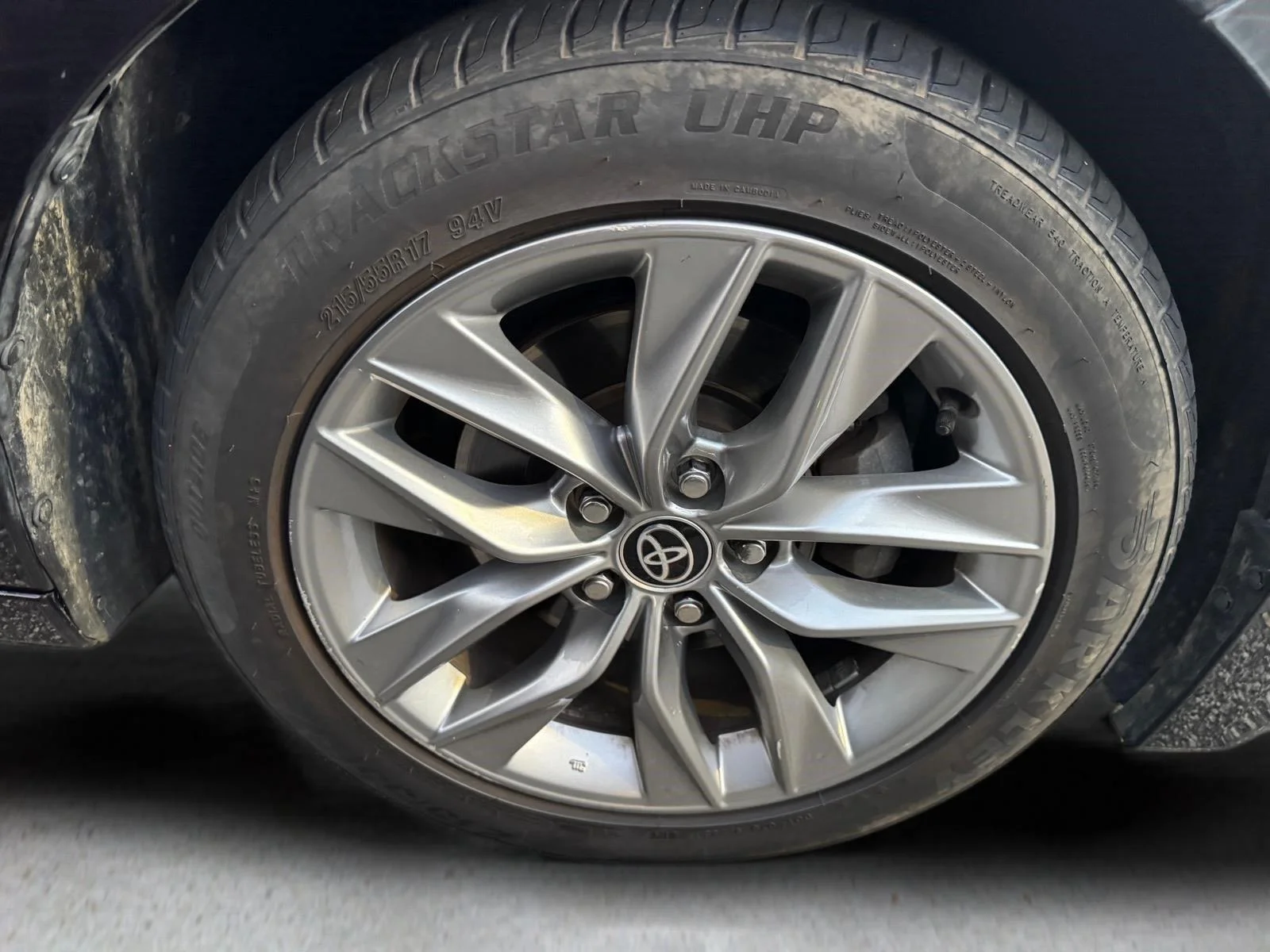 Used 2022 Midnight Black Metallic Toyota XLE image 17