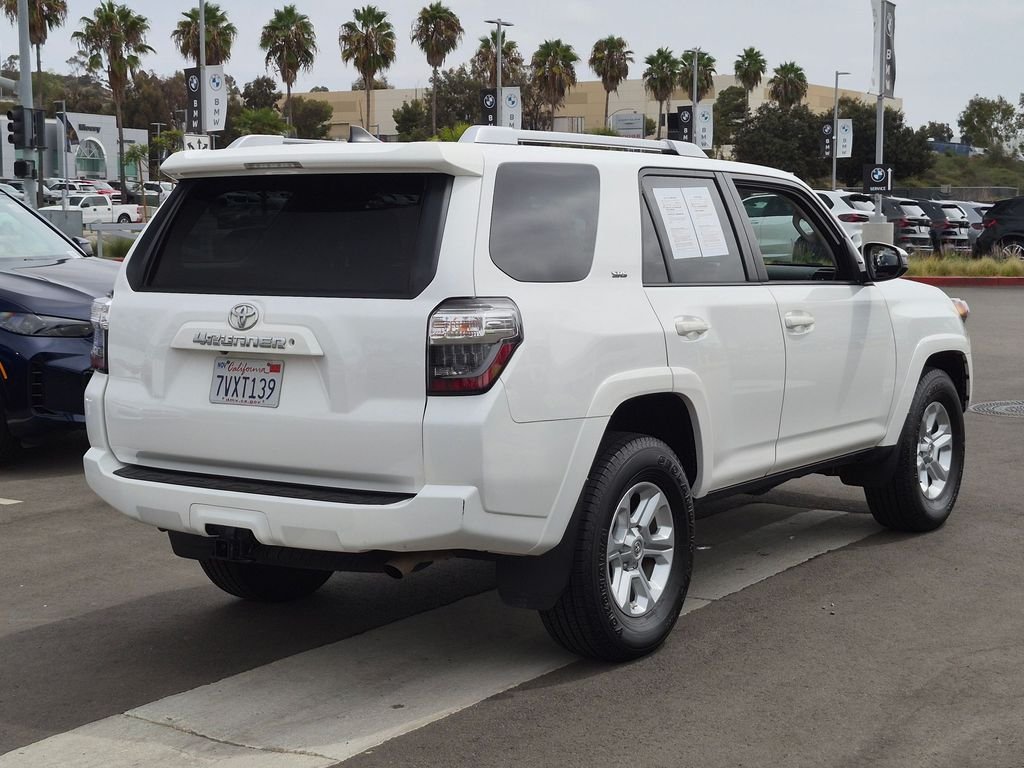 Used 2016 White Toyota SR5 image 6