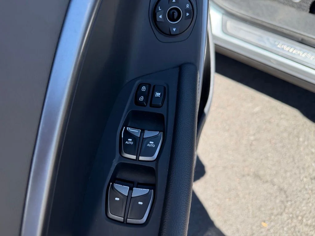 Used 2017 Circuit Silver Hyundai Limited Ultimate image 14