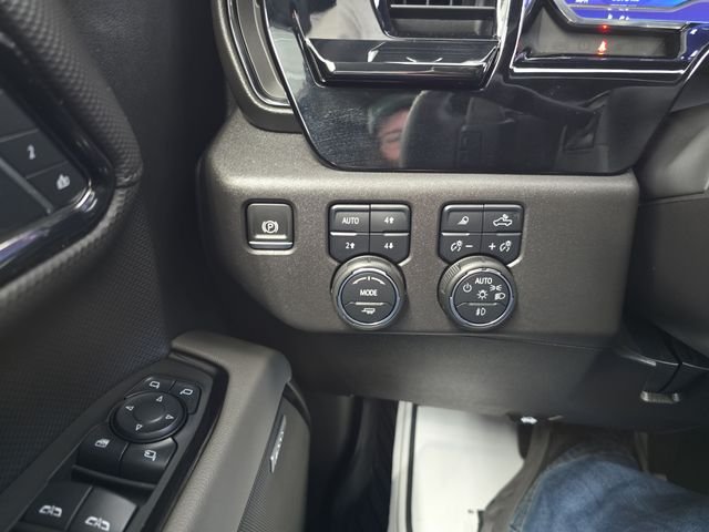 Used 2024 White Chevrolet ZR2 image 20