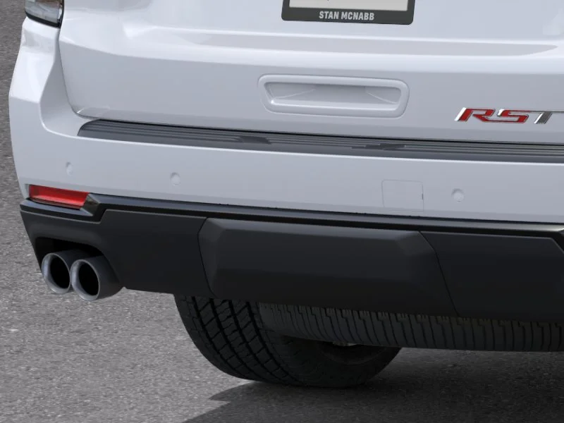 New 2026 Summit White Chevrolet RST image 14
