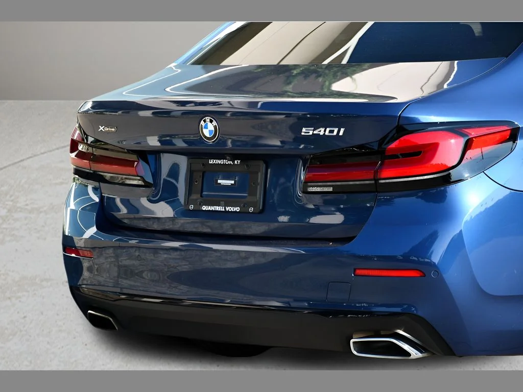 Used 2022 Blue BMW 540i xDrive image 29