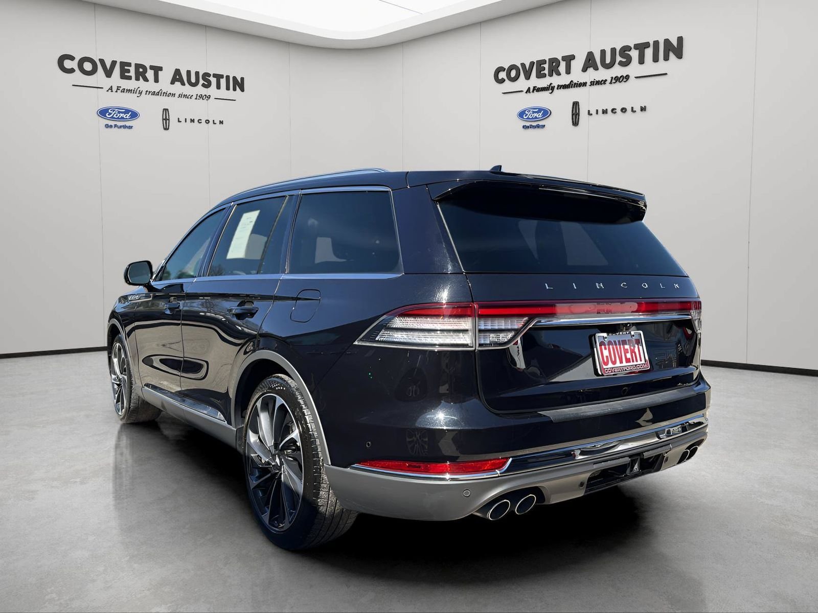 Used 2020 Black Lincoln Reserve image 6