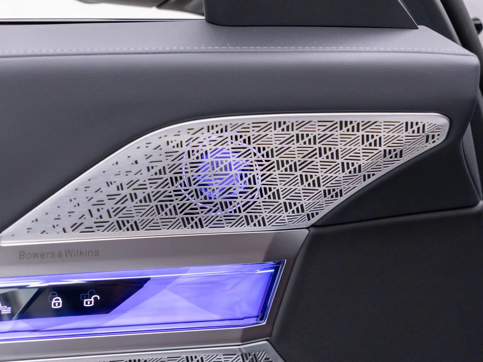 New 2026 White BMW 760i xDrive image 13