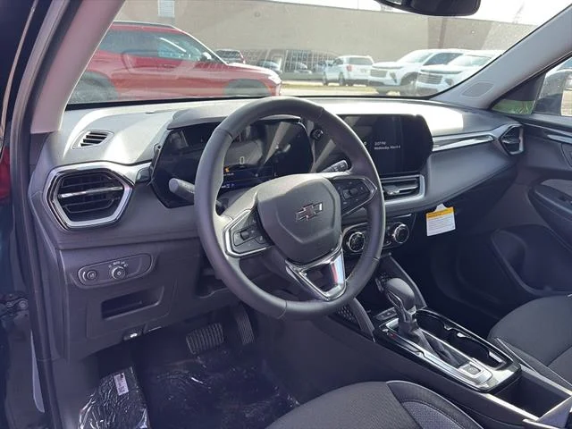 New 2026 Mosaic Black Metallic Chevrolet LT image 6
