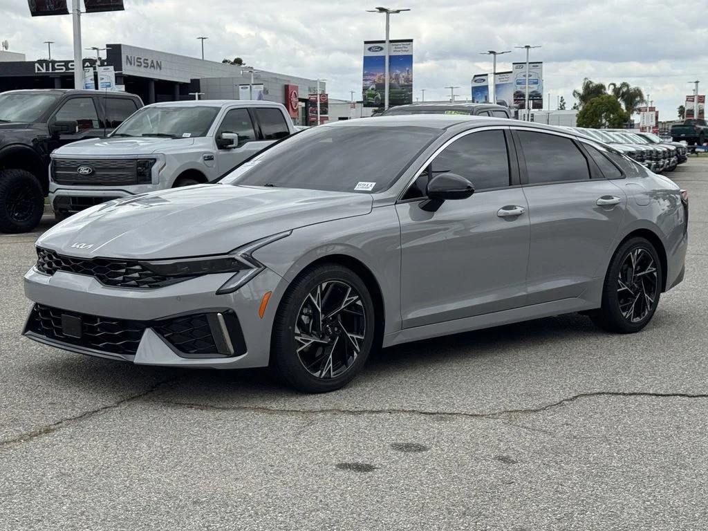 Used 2025 Gray Kia GT-Line image 3
